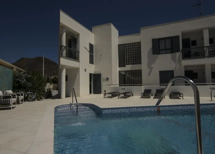 Hotel La Posada De Paco - Spa & Adults Friendly