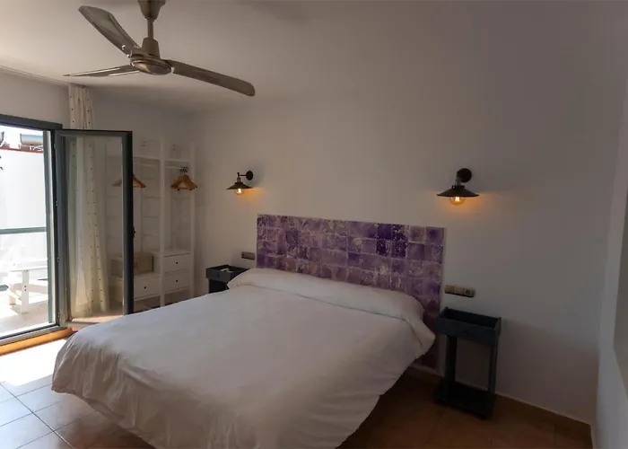 Hotel La Posada De Paco - Spa & Adults Friendly